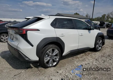 2025 Subaru Solterra Premium z USA, uszkodzony, nr VIN JTMABABA7SA093302